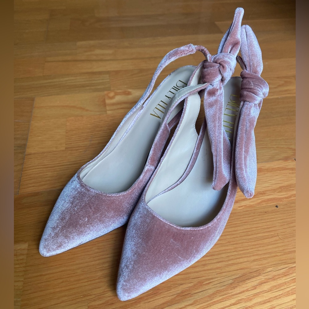 BHLDN Anthropology • Billy Ella Blush Velvet Heel • US 7.5